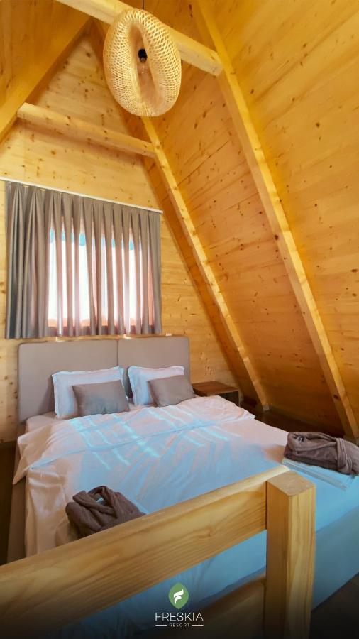 Freskia Resort Урошевац Экстерьер фото